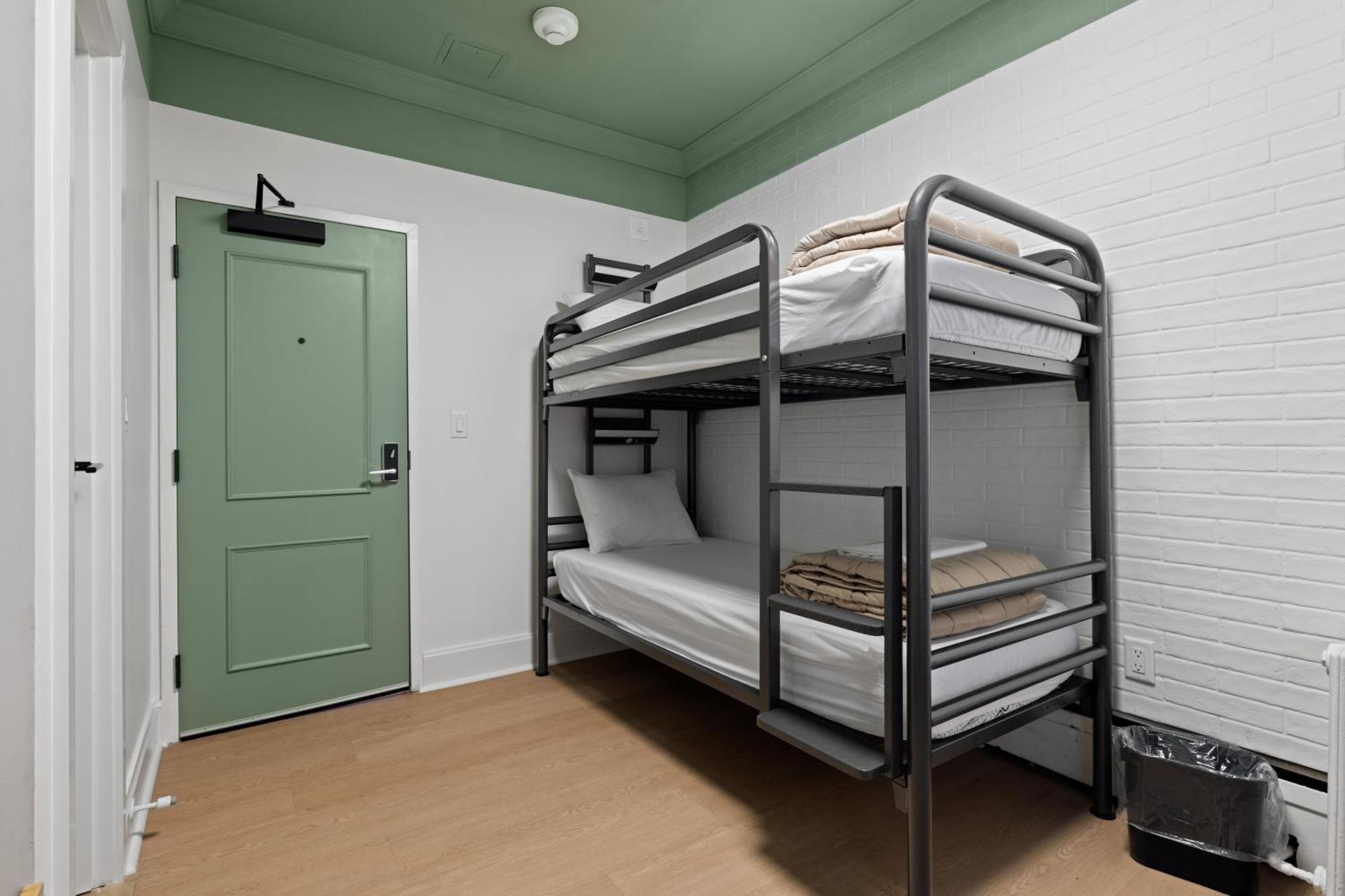 Hi Halifax Heritage House Hostel מראה חיצוני תמונה
