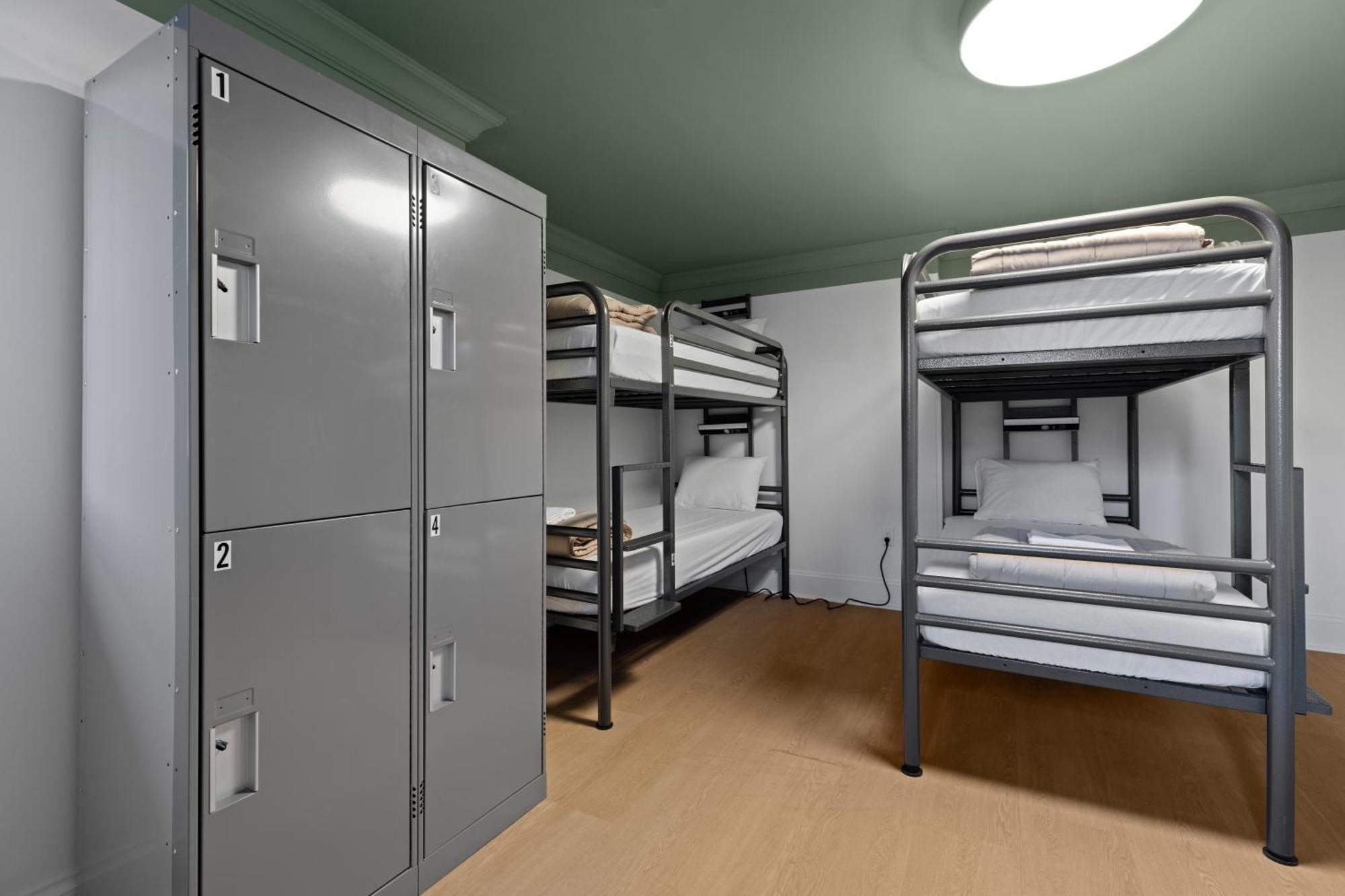 Hi Halifax Heritage House Hostel מראה חיצוני תמונה